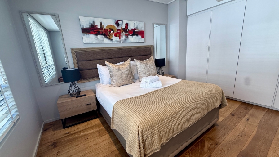 To Let 1 Bedroom Property for Rent in Green Point Western Cape